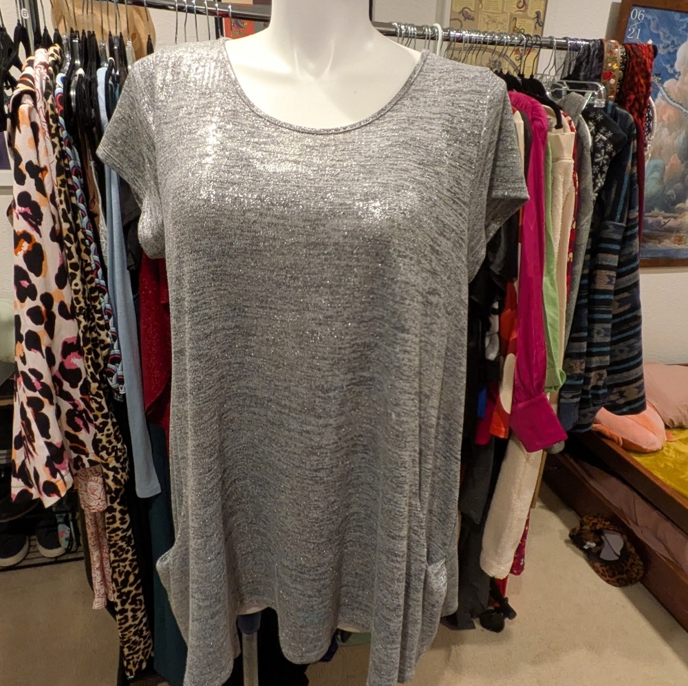 Women's Silver Metallic Tunic 3X
